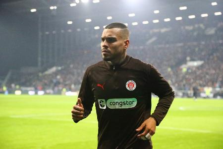 Null-Tore-Stürmer Maurides verlässt St. Pauli Null-Tore-Stürmer Maurides verlässt St. Pauli