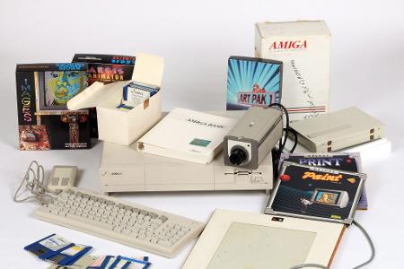 Der Pop-Art-Künstler Andy Warhol verwendete den Commodore Amiga für die Erstellung von Kunstwerken. Der Pop-Art-Künstler Andy Warhol verwendete den Commodore Amiga für die Erstellung von Kunstwerken.