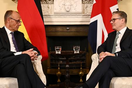 Es ist der Antrittsbesuch von Kanzler Merz in London - einer seiner bisher wichtigsten.
