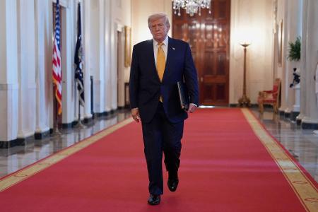 Trump springt Bolsonaro zur Seite. Trump springt Bolsonaro zur Seite.