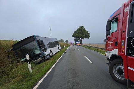 Beschädigter Linienbus
