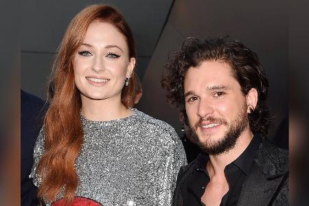 Sophie Turner: Liebesszenen mit Kit Harington sind "wirklich komisch"