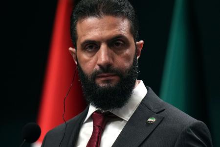 Syriens Übergangspräsident ruft alle Seiten zur Zurückhaltung auf. (Archivbild)