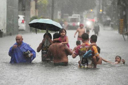 Mehr als eine Million Menschen sind von den Überschwemmungen auf den Philippinen betroffen.
