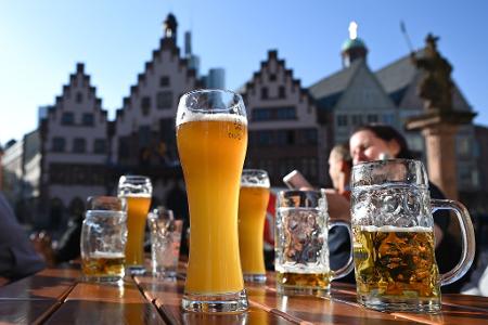 Deutschland ist in Sachen Bierproduktion aus den weltweiten Top-5 gefallen. (Archivbild)