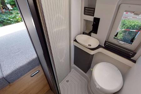 Badezimmer, Bett, Fenster Badezimmer, Bett, Fenster