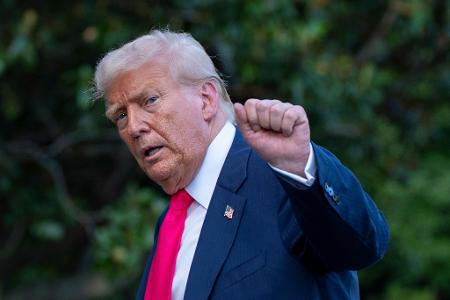 Trump gibt einen neuen Japan-Deal bekannt. Trump gibt einen neuen Japan-Deal bekannt.