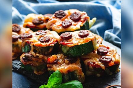 Zucchini-Pizza-Bites: Der perfekte Low-Carb-Snack