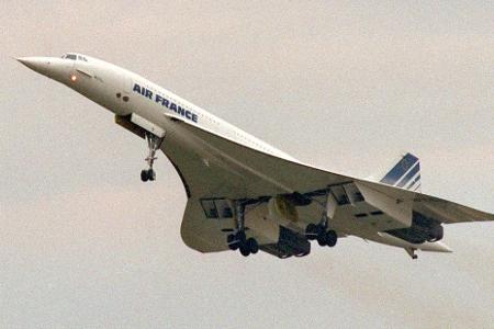 Die Unglücksmaschine rollte beim Start über ein von einem anderen Jet abgefallenes Metallteil, was zu einer Kettenreaktion und dem Absturz führte. (Archivbild)