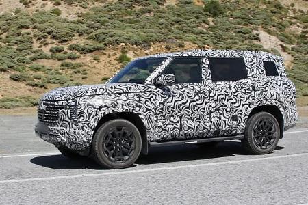 Erlkönig Mitsubishi Pajero / Montero