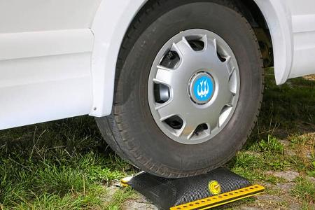 Stufenlos kann die Höhe des Emuk-Luftkissens angepasst werden.