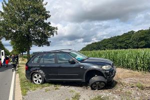 Unfallbeschädigtes Auto in Endposition