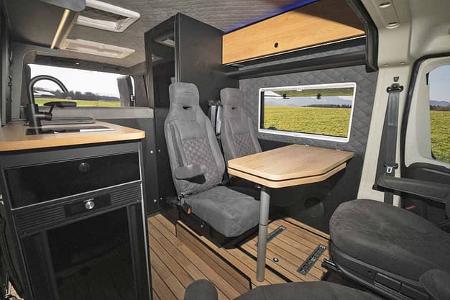 VR Motorhomes PaddockBoss (2026), Sitzbank