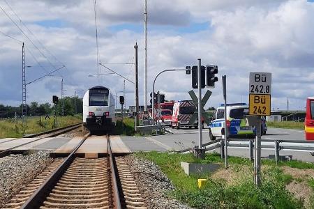 Übersicht Bahnübergang Zirkower Hof Übersicht Bahnübergang Zirkower Hof