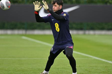 Für Rekordsumme? City holt Torhüter Trafford zurück Für Rekordsumme? City holt Torhüter Trafford zurück