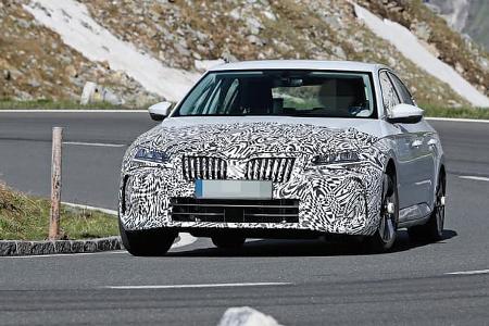 Erlkönig Skoda Superb
