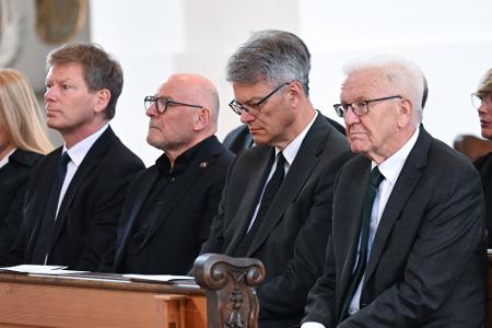 Baden-Württembergs Ministerpräsident Winfried Kretschmann (Grüne) sagte: 