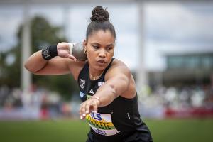 Mit 19,29 Meter: Ogunleye holt Kugel-Titel