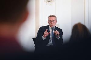 "Wenn ein Anbieter eine solche Technologie bereitstellt, sollten wir in sie investieren", sagt Karsten Wildberger. (Archivbild) 