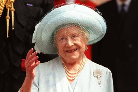 Zum 125. Geburtstag: Das bleibt vom Einfluss der Queen Mum Zum 125. Geburtstag: Das bleibt vom Einfluss der Queen Mum