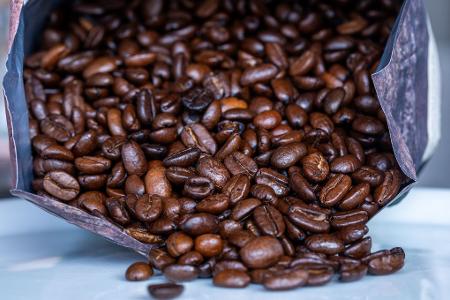 Die Polizei ermittelt nun zu den genauen Umständen der Kaffee-Diebstähle im Landkreis Passau. (Symbolbild) Die Polizei ermittelt nun zu den genauen Umständen der Kaffee-Diebstähle im Landkreis Passau. (Symbolbild)