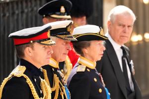 König Charles, Prinzessin Anne und Prinz Andrew