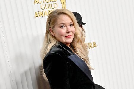 Christina Applegate im Krankenhaus: Sie schrie vor Schmerzen Christina Applegate im Krankenhaus: Sie schrie vor Schmerzen
