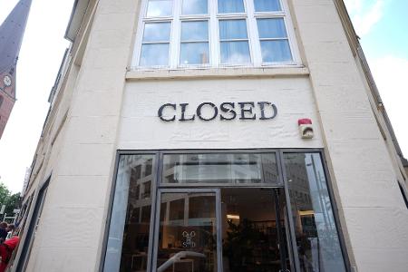 Ein Geschäft der Modemarke Closed in der Hamburger Innenstadt. 