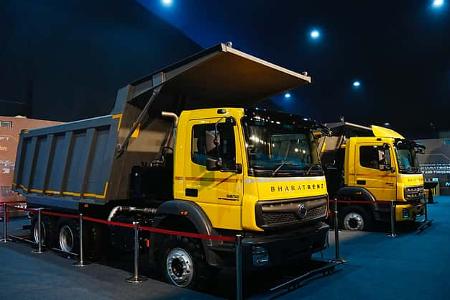 08/2025 BharatBenz HX Baustellen-Truck Daimler Indien