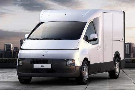 Hyundai ST1 Elektrotransporter Staria 03/2024