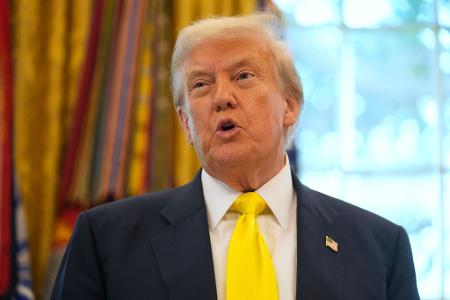 Die seit langem verfeindeten Republiken Armenien und Aserbaidschan haben sich nach Angaben von US-Präsident Donald Trump zu einem 