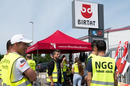Beim Dönerspießhersteller Birtat gibt es einen Tarifabschluss. (Archivbild)