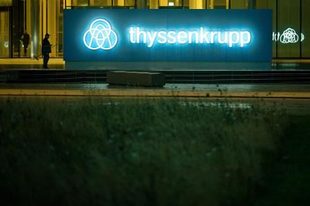 Thyssenkrupp plant in den kommenden Jahren einen grundlegenden Konzernumbau, bei dem auch die anderen vier Sparten eigenständig und für eine Beteiligung Dritter geöffnet werden sollen.