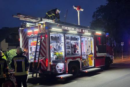 Einsatzstelle (Foto: Feuerwehr Celle) Einsatzstelle (Foto: Feuerwehr Celle)