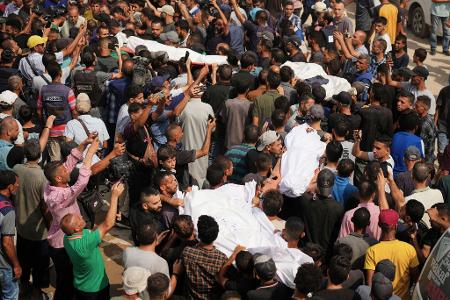 Bei einem israelischen Luftangriff wurden in Gaza fünf Mitarbeiter von Al-Dschasira getötet. Bei einem israelischen Luftangriff wurden in Gaza fünf Mitarbeiter von Al-Dschasira getötet.