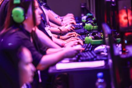 Auch dieses Jahr wird bei der Gamescom wieder großer Andrang an den Gaming-Computern erwartet. (Archivbild) Auch dieses Jahr wird bei der Gamescom wieder großer Andrang an den Gaming-Computern erwartet. (Archivbild)