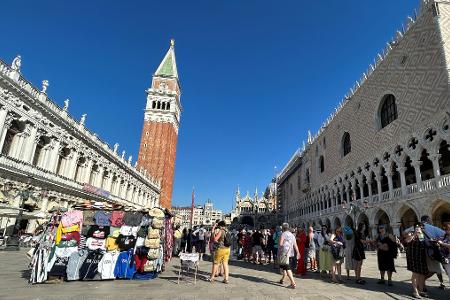Aus Hotels in Venedig und anderen italienischen Städten wurden die Daten von Ausweisdokumenten geklaut. (Foto: Archiv)