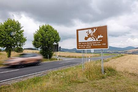 Opel Travelguide