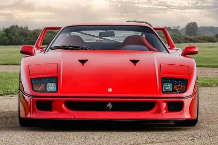 Ferrari F40 (1990) von vorn