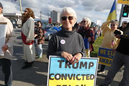 Petra kann nicht verstehen, warum Trump dem Kremlchef Petra kann nicht verstehen, warum Trump dem Kremlchef