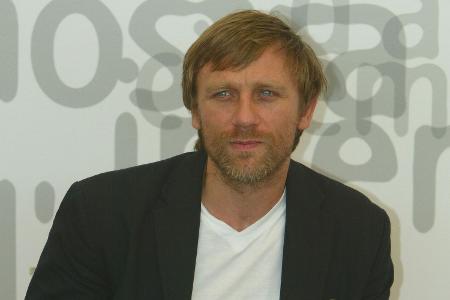 Daniel Craig