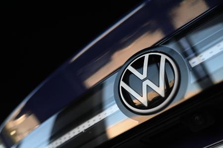 VW hat 1,5 Millionen vollelektrische Autos aus der ID-Reihe ausgeliefert. VW hat 1,5 Millionen vollelektrische Autos aus der ID-Reihe ausgeliefert.