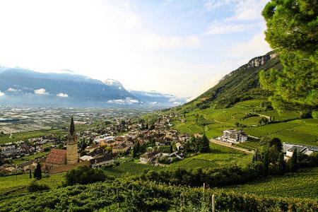 In Südtirol gibt es drei Amtssprachen: Deutsch, Italienisch und Ladinisch. (Symbolbild) In Südtirol gibt es drei Amtssprachen: Deutsch, Italienisch und Ladinisch. (Symbolbild)