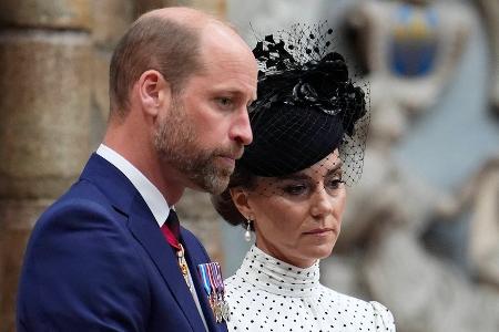 Prinz William und Prinzessin Kate unterbrechen Sommerpause Prinz William und Prinzessin Kate unterbrechen Sommerpause