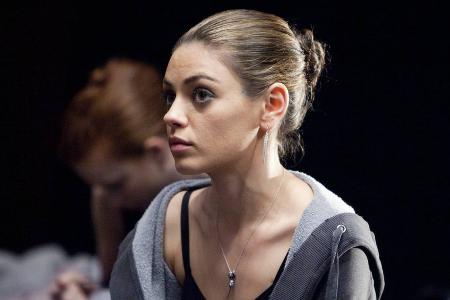 Mila Kunis packt über harte 