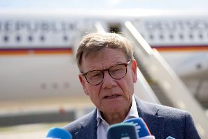 Außenminister Johann Wadephul (CDU) reist nach Japan und Indonesien. Auch dort wird die Lage in der Ukraine und der Umgang mit China eine große Rolle spielen.