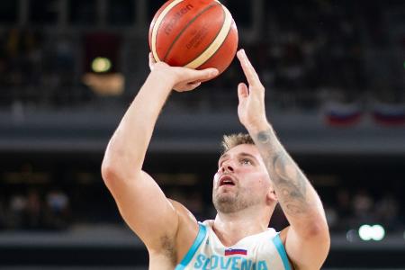 Nach Schrecksekunde: Entwarnung bei Doncic