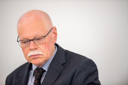 Ulrich Mäurer kündigte seinen vorzeitigen Rücktritt als Innensenator an. (Archivfoto) Ulrich Mäurer kündigte seinen vorzeitigen Rücktritt als Innensenator an. (Archivfoto)