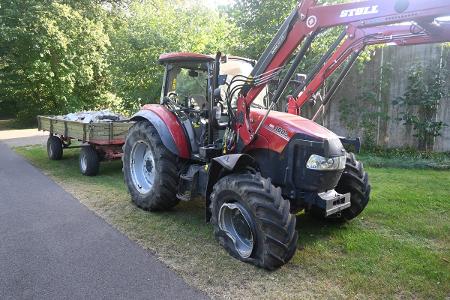 Traktor mit Anhänger - Bissel