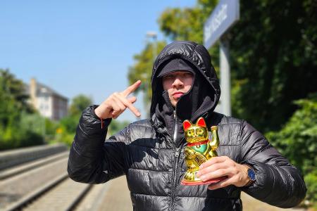 Fjodor Busik will mit Tiktok-Videos Aufmerksamkeit für Ostdeutschland erzeugen. 